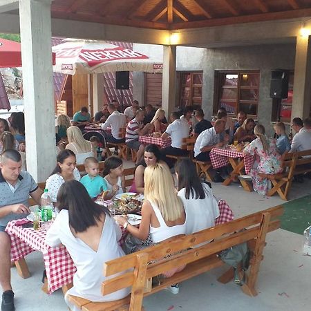 Rural Tourism/Ruralni Turizam Kisin Hotel Требине Екстериор снимка